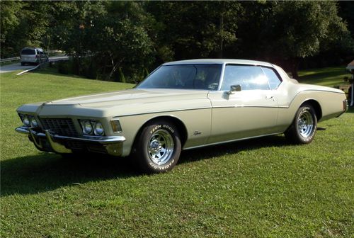 1972 buick riviera hardtop 2-door 7.5l great condition!