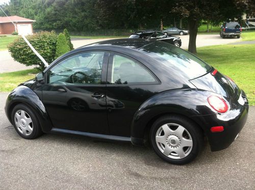 1998 vw beetle blk with lt tan int, 5 spd most power options runs &amp; drives great