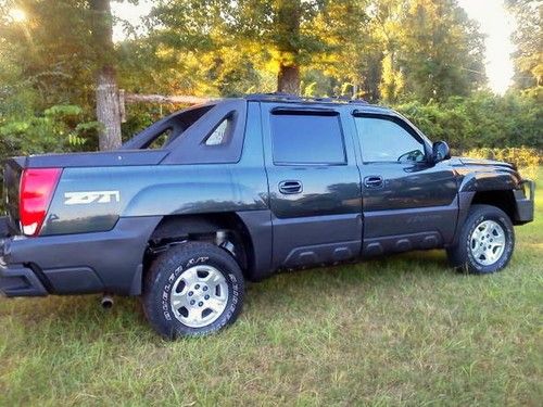 2003 Chevy Avalanche Z71 4WD Loaded One Owner, image 5