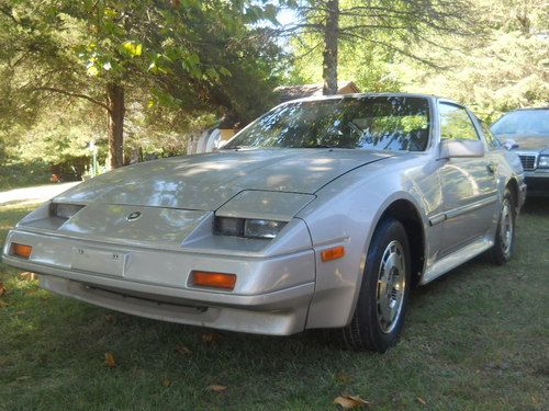 1986 nissan 300zx (very clean, 1 family owner)