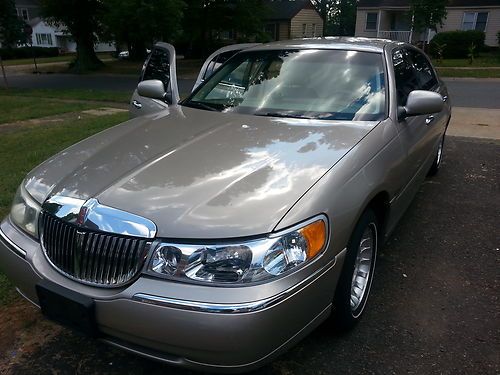 lincoln town car, US $3,000.00, image 2