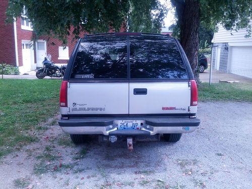 1996 GMC K2500 Suburban SLT Sport Utility 4-Door 6.5L Diesel, image 4