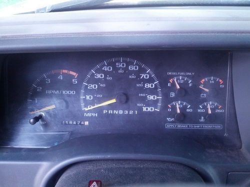 1996 GMC K2500 Suburban SLT Sport Utility 4-Door 6.5L Diesel, image 6