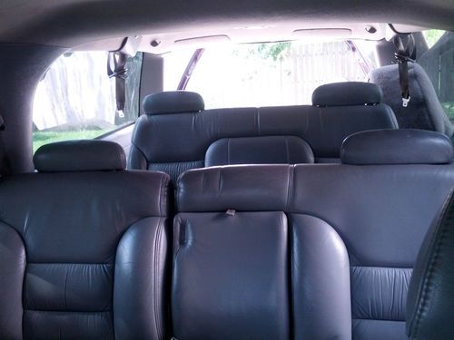 1996 GMC K2500 Suburban SLT Sport Utility 4-Door 6.5L Diesel, image 8