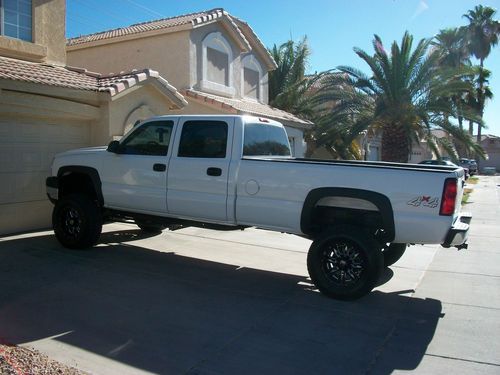 2006 CHEVY SILVERADO 2500 HD 4x4 LIFTED CREW CAB LONG BED, image 2
