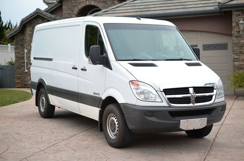 2007 dodge sprinter 2500 cargo van 3d white 3.0l v6 cdi turbo diesel 144"