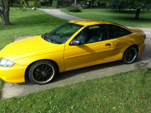 2003 Chevrolet Cavalier Base Coupe 2-Door 2.2L, image 3