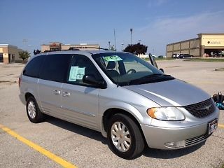 Maxed out, top of the line mini van, clean inside and out, peppy 3.8 l engine