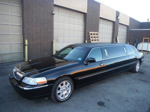 2006 lincoln town car krystal koach limo 6 passenger 5 door 57ooo mile one owner