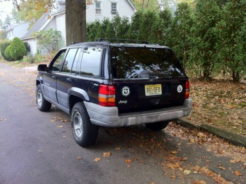 Jeep grand cherokee laredo 1997 4x4  4.0l  +good condition+