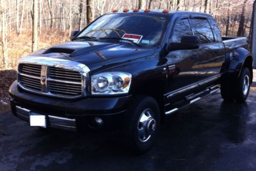 2007 dodge ram laramie mega cab dually 5.9 cummins 4x4 low miles !!!