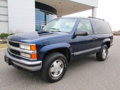 1997 chevrolet tahoe lt 4x4 2 door rare find loaded super clean