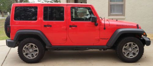 **2013 jeep wrangler unlimited rubicon **automatic  **like-new  **9k miles