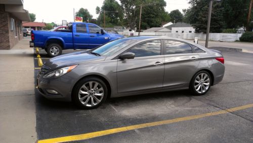 Se 2.4l cd front wheel drive power steering 4-wheel disc brakes aluminum wheels