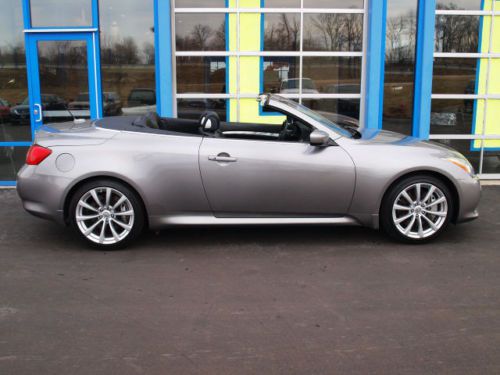 44497 miles leather push button start hard top convertible navigation