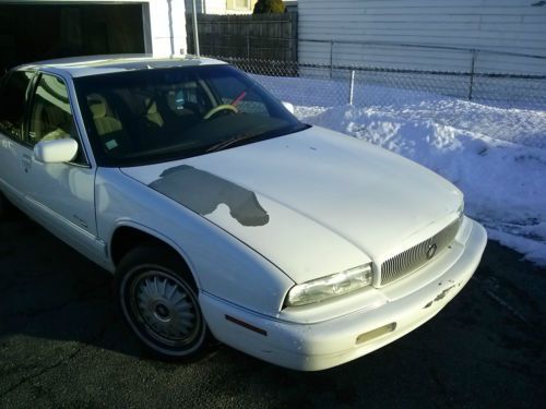 1996 buick regal custom sedan 4-door v-6 w/ remote start, tv/dvd player