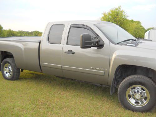 2008 Chevrolet Silverado 2500 HD LT Extended Cab Pickup 4-Door 6.6L, image 4