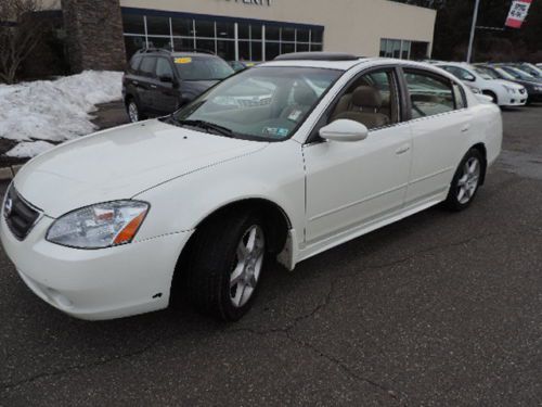 2003 nissan altima 3.5 v6,no reserve, one owner, looks and runs fine.