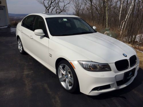 2011 bmw 335i xdrive sedan x  m sport  ultra low mileage / super clean !!!!!!