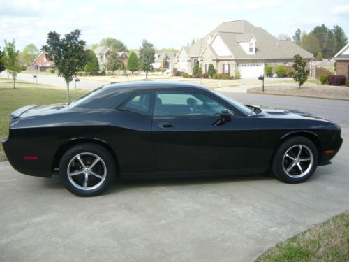 2010 dodge challenger se