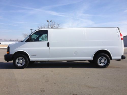 2005 chevy cargo van,1 ton,extended,chevy van, cargo