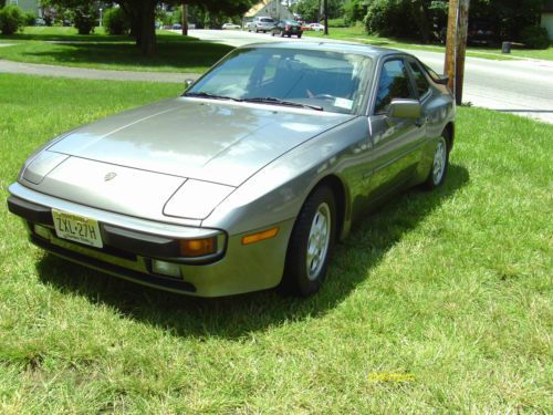 1987 porsche 944 - all original - low milage - 2-door hatchback