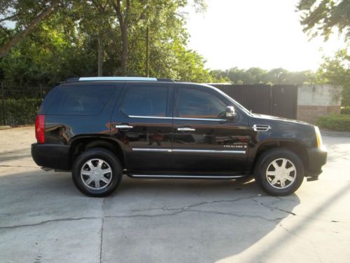 2007 cadillac escalade awd navigation vs chevy tahoe chevrolet gmc yukon denali