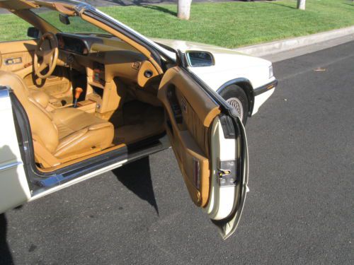 1989 CHRYSLER TC BY MASERATI GARAGED ONE OWNER CALIFORNIA CAR 69K MILES, image 9