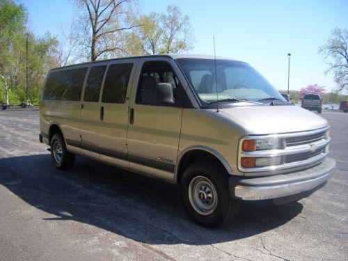 2001 chevy express 3500 extended 15 passenger van 5.7l vortec v8 and auto trans!