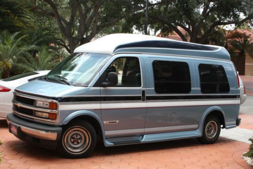 Chevrolet express custom aero conversion van