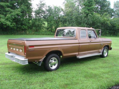 1975 Ford F-250 Custom Supercab 40,000 orig mi, 100% rust free, 100% orig paint, image 7