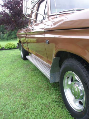 1975 Ford F-250 Custom Supercab 40,000 orig mi, 100% rust free, 100% orig paint, image 8