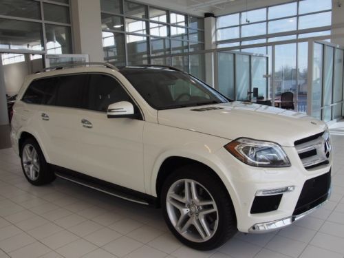 *** certified *** pano roof *** rear dvd *** hitch ***