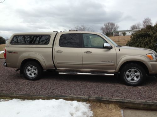 Purchase used 2006 TOYOTA TUNDRA, DOUBLE CAB SR5, TRD, LOW MILEAGE,SNOW