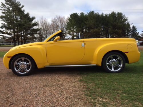Sling shot yellow- hard top retractable convertible-
