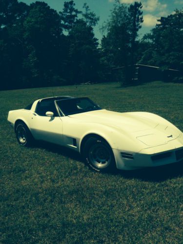 1980 corvette with t - tops
