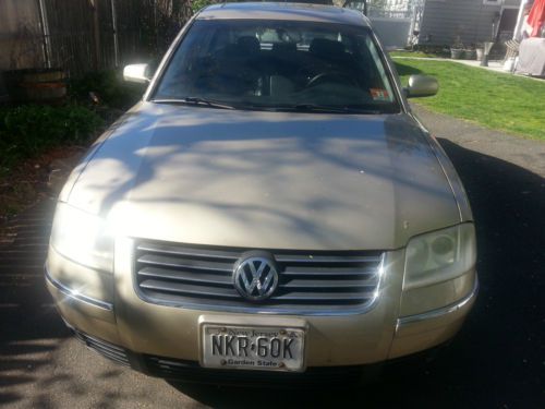 2001 volkswagen passat glx 4 motion sedan 4-door 2.8l