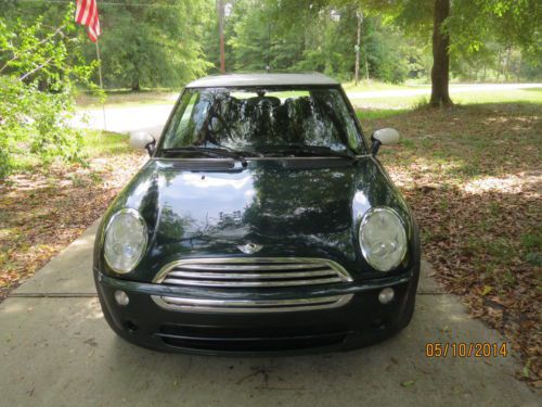 2005 mini cooper 2dr hb -  5 speed - cold ac - new transmission - much more