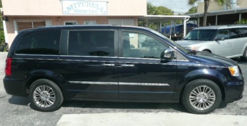 2011 Chrysler Town and Country Limited Stow and Go 1 Owner Clean Car Fax, US $25,000.00, image 2