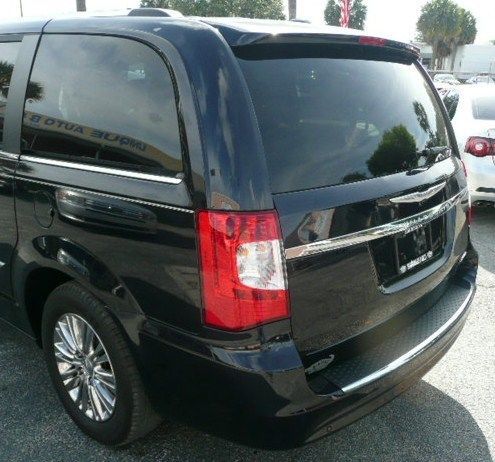 2011 Chrysler Town and Country Limited Stow and Go 1 Owner Clean Car Fax, US $25,000.00, image 11