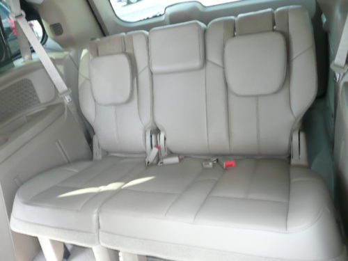 2011 Chrysler Town and Country Limited Stow and Go 1 Owner Clean Car Fax, US $25,000.00, image 14