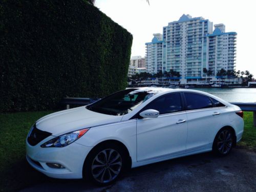 2013 HYUNDAI SONATA  2.0 LIMITED TURBO LOW MILES/ NO RESERVE!!!, image 5