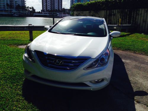 2013 HYUNDAI SONATA  2.0 LIMITED TURBO LOW MILES/ NO RESERVE!!!, image 6