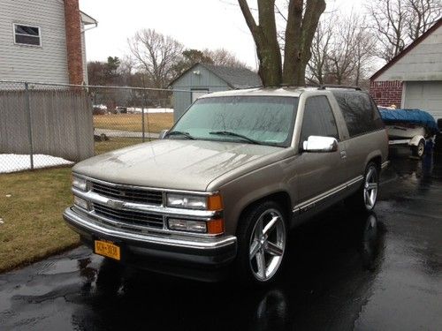 1998 chevrolet tahoe base sport utility 2-door 5.7l