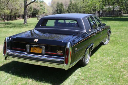 Cadillac Fleetwood Brougham 1989