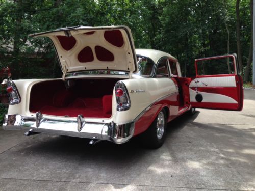 1956 Chevrolet Bel Air 2door sedan. Matador Red with Adobe beige. 350 cu in V8', image 4