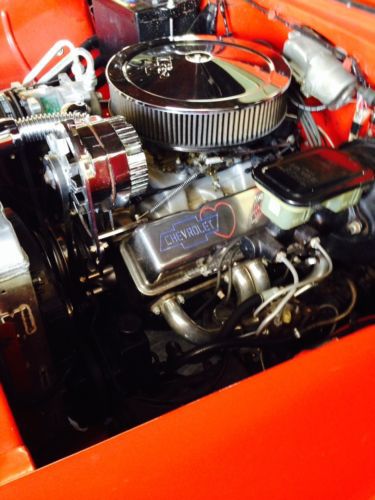 1956 Chevrolet Bel Air 2door sedan. Matador Red with Adobe beige. 350 cu in V8', image 6