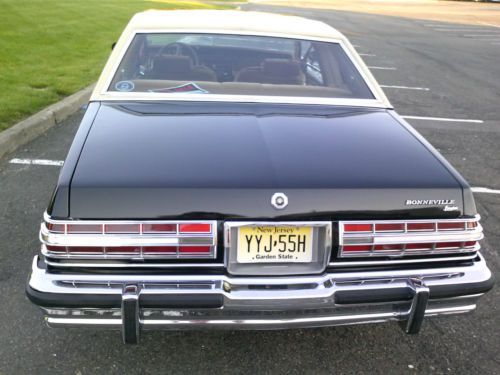 1979 Pontiac Bonneville Brougham Coupe 2-Door 4.9L, image 3