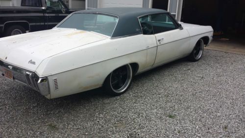 1970 Chevrolet Caprice Base Hardtop 2-Door 5.7L, image 2