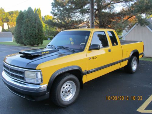 1992 dodge dakota resto-mod hemi